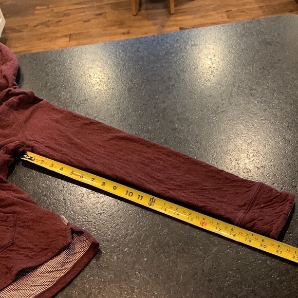 Carhartt hoodie Back to school boys or girls maroon long sleeve hoodies - Picture 3 of 9